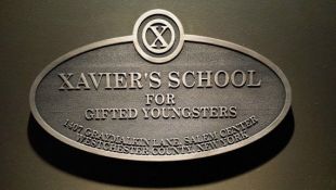 École de X-Men xavier pour jeunes doués réplique signe