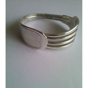 Bracelet fourchette, sobre , petit liseret, dents droites