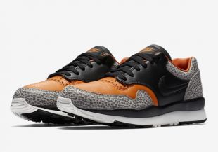 NIKE AIR SAFARI QS
