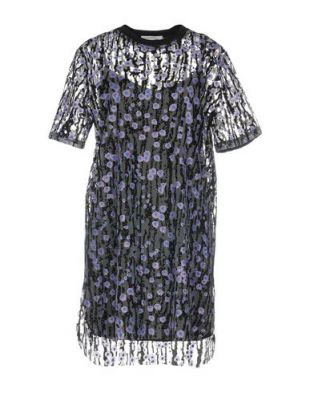 Robe courte