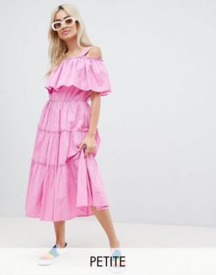 Vero Moda Petite Robe mi longue à volant et épaules dénudées