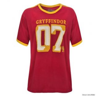 The shirt quidditch Gryffindor in Harry Potter and the Prince half