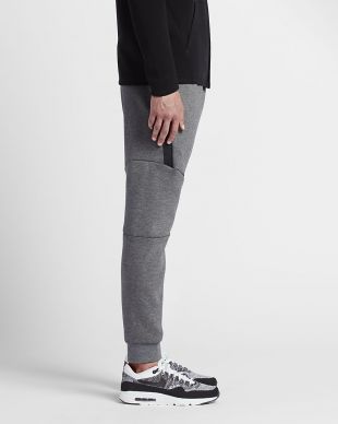 Joggers Nike Sportswear Tech Fleece