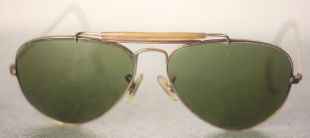 RAY BAN B&L VINTAGE GOLD COLOURED METAL AVIATOR SUNGLASSES FOR MEN USED AGED