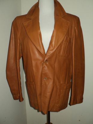 Cuir avec très large revers, Seventies Style Blazer, entièrement doublé Blazer en parfait état de couleur Vintage 1980 cuir Blazer dans un Carmel.