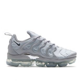 AIR VAPORMAX PLUS   Nike   924453 005   wolf grey/dark grey metallic silver | Flight Club