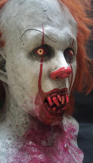 Masque de Clown sanglant Pennywise !!
