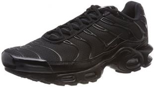 Nike Men's Air Max Plus Gymnastics Shoes, Black (Black/Black/Black 050), 7.5 UK