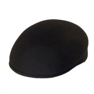 Casquette béret noir.