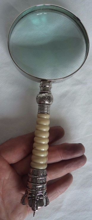 24 CM VICTORIAN c1900 SILVER PLATE CROWN FINIAL MAGNIFYING GLASS
