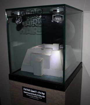 Huge SCREEN USED Hero STAR WARS IV Prop DEATH STAR, COA London Prop Store, DVD, Case, UACC, lighted Museum Case and Pedestal