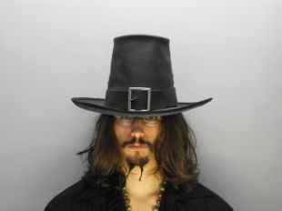 Witch hunter FREE SHIPPING*