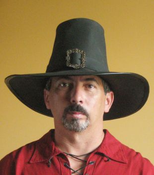Nouveau Renaissance celtique médiéval SCA Larp cuir puritain Solomon Kane chapeau (boucle en laiton vieilli)