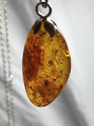 Pendentif Argent 925 Avec Ambre Baltique Véritable - Taille Moyenne 12x12 Mm - Certifié Authenticité - Design Étoile/Soleil - Sans Chaîne - 10