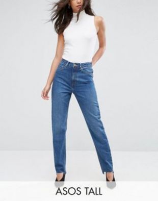 ASOS TALL   Jean mom authentique avec ourlets asymétriques   Délavage Haillie at asos.com
