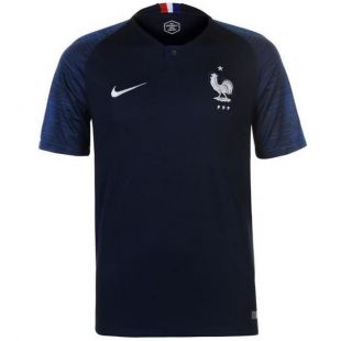 The jersey of team France FFF worn by Kylian Mbappé on Instagram - Spotern