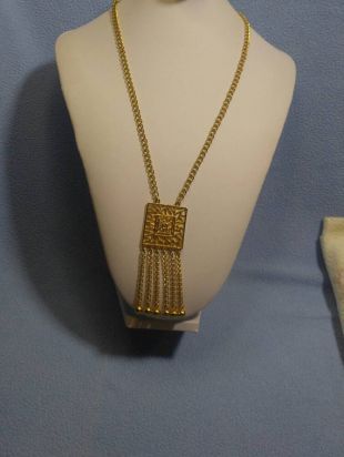 Collier Femme Perles Dorées Avec Pendentif Pierre - Longueur 53 Cm (21 Pouces)