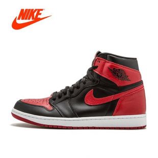 Sneakers red Nike Air Jordan 1 Banned youtubeur Tony D on Sneakers red Nike Air Jordan 1 Banned youtubeur Tony D on