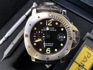 The Panerai watch Luminor Nero Padilla Jimmy Smits in Sons of