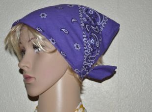 Vintage violet, blanc, noir bandana cowboy cowgirl Bandana biker foulard sur la tête paisleys fleurs coton, bandana fabriqué avec fierté en Amérique