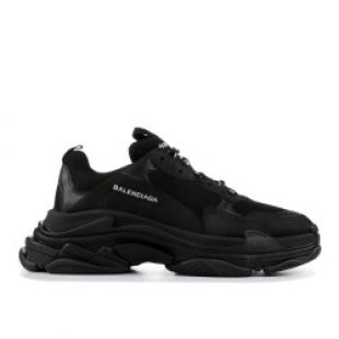 Balenciaga Triple S "triple Black"