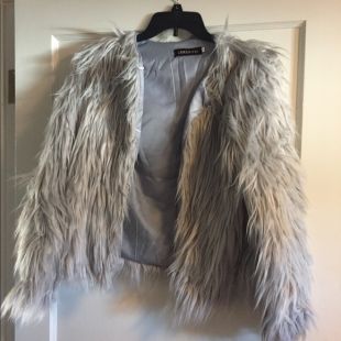Grey fur coat size L, fits more like S/M