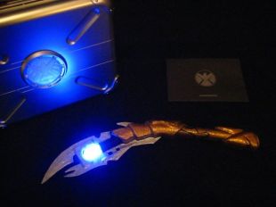 Loki sceptre baguette   LED Light   réalisé sur commande