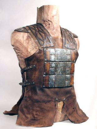 Viking en cuir cuirasse de métal battu | Cuirasse en cuir | Armure de corps | Armure de torse | vieillissement artificiel |