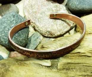 Antique martelé bande de santé magnétique Bracelet cuivre Viking.