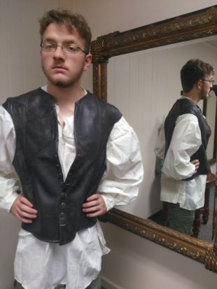 Blouson en cuir, reconstitution, pirate, chevalier, guerrier, larp, sca, costume,