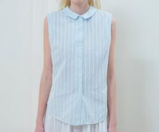chemisier rayé bleu Vintage | des années 50 sans manches bouton bas chemise | chemisier col Claudine en Vichy | blouse à col | chemise bleu ciel preppy