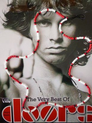 Jim Morrison / portes 1967 Cobra jeune Lion Photo Shoot amour rouge perle collier