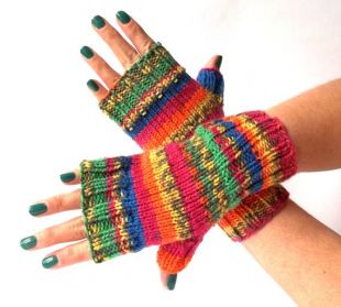 Gants Mitaines en tricot multicolores. Mitaines moufles. Mitaines colorées. Poignet & chauffe mains. Accessoires pour femme.