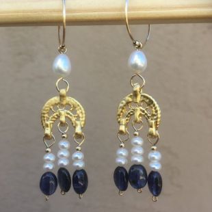 Romain byzantin style triple goutte bleu cyanite et boucles d’oreilles perles
