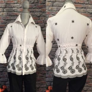 Hauts uniques en tulle brodé blanc patchwork sans manches main image 1