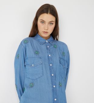 Chemise à motifs floraux