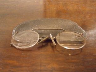 Au début des années 1900 Pince Nez lunettes avec étui original  Antique
