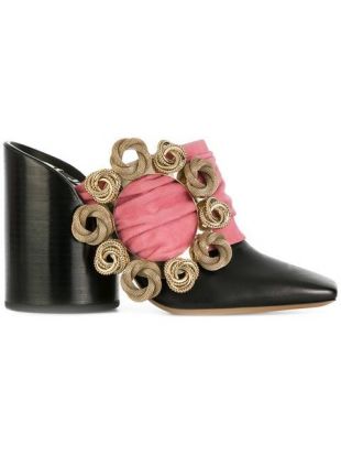 Mules à Boucle à Ornements