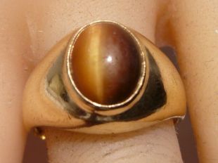 Tiger's Eye Men's Ring 14K Yellow Gold Art Deco 7.6 grams Size 9 Love Stunning