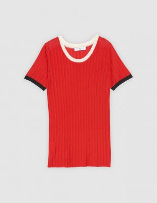Knitted sweater with contrasting details