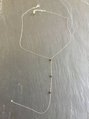 Collier en Y argent 925 et spinelles pierres fines noires