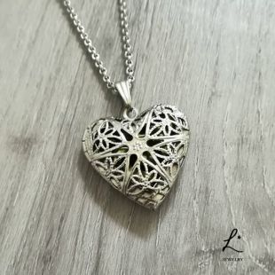 Heart Filigree Locket Necklace Caroline Forbes TV Series -  Sweden