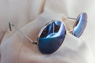 Vintage années 90 miroir lentille lunettes de soleil / / 90 rondes lunettes de soleil / / unisexe / / Retro lunettes de soleil / / images de John Lennon le Style Steampunk
