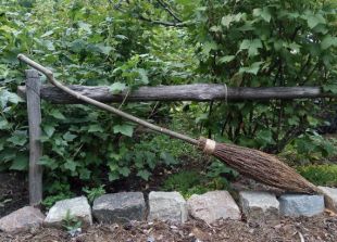 Natural Witches Broom, Harry Potter broomstick #2