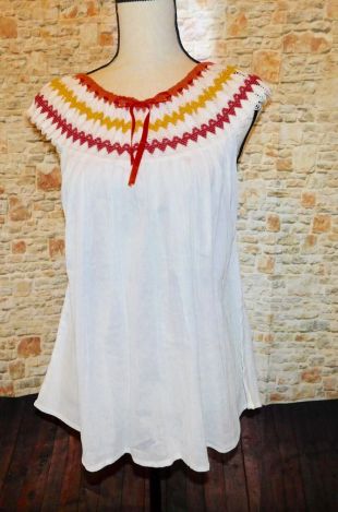 2ème conception gaze blanche Blouse w/Crochet col
