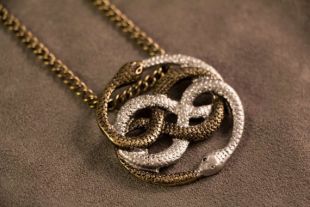 Pendentif en zinc de l'histoire sans fin