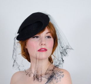 chapeau vintage des années 1930 / chapeau incliné / Madame Suzy