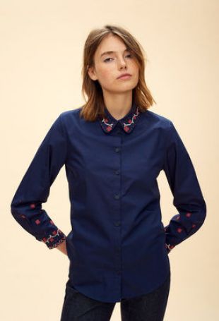 Chemise à broderies fleurs
