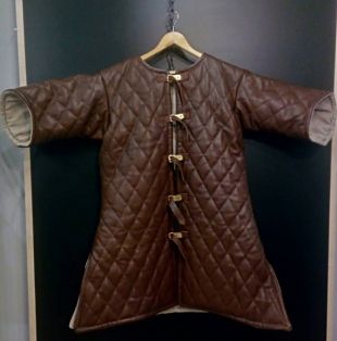 Manteau Médiéval Viking Gambeson / Aketon Matelassé Rouge - Taille Adulte Unisexe - Neuf - Coton