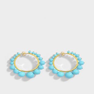Boucles d'oreilles Ana Medium en Perles Turquoises et Laiton Plaqué Or 18K